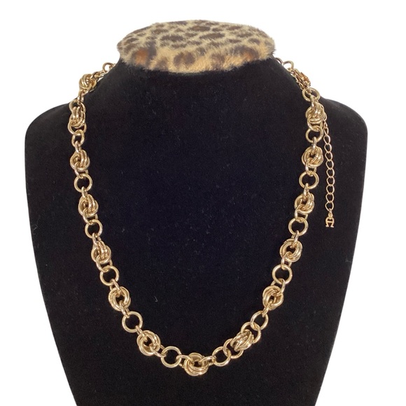 Etienne Aigner Gold Tone Choker Necklace Double Round Links Vintage EUC - Picture 6 of 8